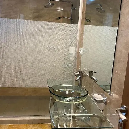 Parliament Square Mamaia Nord 3*