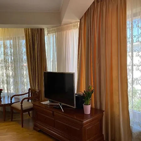 Гостевой дом Parliament Square Mamaia Nord 3*