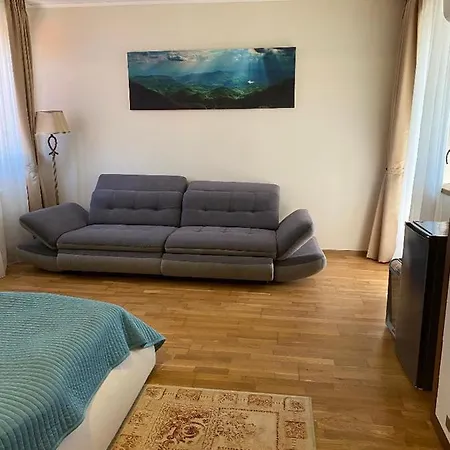 Гостевой дом Parliament Square Mamaia Nord