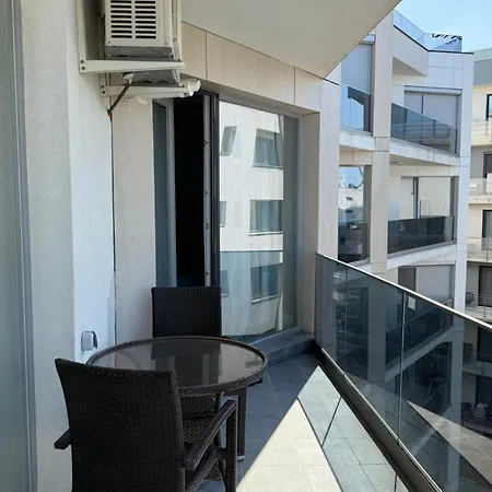 Parliament Square Mamaia Nord Гостевой дом