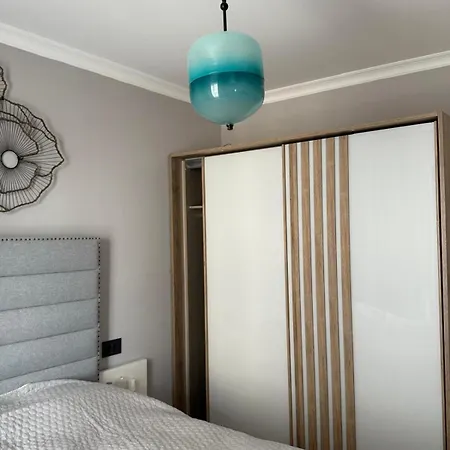 Parliament Square Mamaia Nord Гостевой дом Нэводари