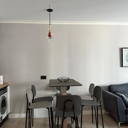 Parliament Square Mamaia Nord 게스트하우스 Năvodari